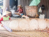Về thăm làng nghề bánh tráng Thuận Hưng thơm ngon nức tiếng
