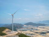 Phó Thủ tướng yêu cầu Bộ Công Thương chỉ đạo EVN đàm phán giá với chủ đầu tư điện gió, điện mặt trời