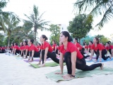 Ấn tượng 500 người đồng diễn Yoga chào mặt trời tại Hà Nội