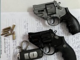 Đà Nẵng: Bắt giữ đối tượng hình sự, thu giữ 2 khẩu súng cùng 6 viên đạn