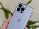 iPhone 15 Pro Max màu Titan tự nhiên hút khách Việt 