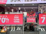 Nhiều cửa hàng tung khuyến mãi, giảm giá sâu dịp Black Friday