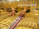 Giá vàng và ngoại tệ ngày 26/12: Vàng SJC tăng kỷ lục, vượt mốc 78 triệu đồng/lượng