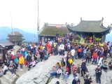 Tour du lịch tâm linh, lễ hội đầu năm hút khách dịp Tết Giáp Thìn