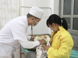 Trung tâm Y tế huyện Tủa Chùa: Màu áo blouse trắng cống hiến thầm lặng nơi vùng cao