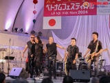 Việt Nam Festival 2024: Bức Tường và Phạm Anh Khoa rock cùng 5000 khán giả tại Yoyogi, Nhật Bản