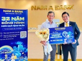 Nam A Bank trao giải đợt 1 chương trình '32 năm đồng hành - Ngàn quà tặng tri ân'