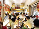 Giá vàng và ngoại tệ ngày 1/4: Vàng tăng kỷ lục, trong nước vượt 102 triệu đồng/lượng