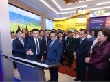 MB đón Thủ tướng tham quan không gian công nghệ trong sự kiện Chuyển đổi số 2025 