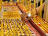 Thu nhập từ giao dịch mua bán vàng phải chịu thuế để hạn chế đầu cơ