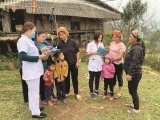 Bộ Y tế đề xuất tăng phụ cấp cho nhân viên y tế, cô đỡ thôn, bản