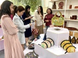 Thúc đẩy kết nối, đa dạng hóa sản phẩm thêu ren, lụa, áo dài và túi vải