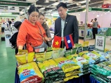 Doanh nghiệp tăng cường hợp tác, quảng bá sản phẩm tại Hội chợ kết nối giao thương Việt Nam - Lào