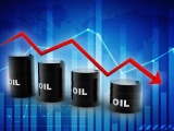 Giá xăng dầu ngày 24/3: Dầu thô rơi thẳng đứng, trong nước vẫn neo cao
