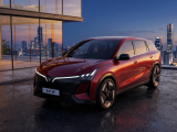 SUV điện cỡ D - VF 8 thế hệ mới được VinFast chốt giá 999 triệu đồng