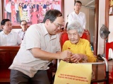 Bí thư Tỉnh uỷ Quảng Ninh thăm, tặng quà Mẹ Việt Nam Anh hùng, thương binh và người có công