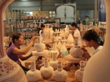Thủ công mỹ nghệ Việt: Thoát khỏi quan niệm 'đồ lưu niệm' để hướng đến ngành công nghiệp sáng tạo