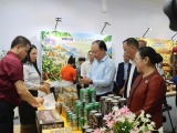 Đặc sản Việt Nam và Lào hội tụ tại Tuần lễ sản phẩm 'Hoa đẹp Chăm Pa'