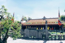 Ninh Bình: Đề nghị bà Trần Thị Huệ không đưa “mộc bản - dấu trấn trạch”  vào di tích phủ Tiên Hương