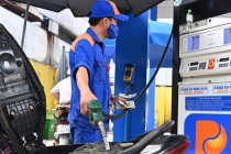 Giá xăng tăng gần 900 đồng/lít từ 16h chiều nay