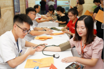 Người TNG Holdings Vietnam mang “giọt thương” gửi vào ngân hàng máu