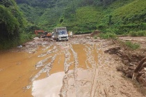 Nhiều tuyến đường ách tắc do sạt lở, tỉnh Điện Biên yêu cầu ứng trực 24/24 giờ