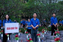 Nhiều địa phương tổ chức lễ thắp nến tri ân các Anh hùng liệt sĩ dịp 30/4