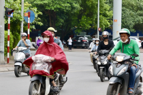 Dự báo thời tiết ngày 10/11: Bắc Bộ giảm mưa, trưa chiều trời nắng