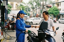 Giá bán lẻ xăng dầu ngày 14/12 ổn định ở mức thấp, hỗ trợ chi phí cuối năm
