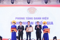 Nghệ nhân Nhữ Văn Cường và hành trình tiếp lửa chạm khắc Đông Giao