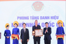 Nghệ nhân Quốc gia Ngô Doãn Quý và sự kết hợp độc đáo giữa gốm sứ cổ và bonsai cây cảnh nghệ thuật