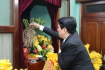 Chủ tịch nước Lương Cường dâng hương tưởng niệm Chủ tịch Hồ Chí Minh tại Nhà 67