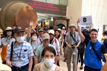 Quảng Ninh đón 4,1 triệu lượt khách, doanh thu vượt 10.000 tỷ đồng trong 2 tháng đầu năm