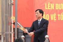 Bí thư Hà Nội thắp đài lửa truyền thống, động viên tân binh Thủ đô lên đường nhập ngũ