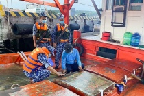 Kiểm soát chặt phương tiện, quyết liệt chống buôn lậu xăng dầu