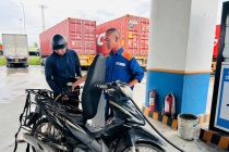 Đề xuất hạ một nửa thuế môi trường với xăng, dầu để giảm áp lực giá