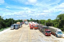 Cửa khẩu biên giới khởi sắc: 'Cú hích' công nghệ và logistics đưa xuất khẩu bứt phá 