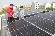 Thủ tướng chỉ đạo tăng cường thực thi tiết kiệm điện và phát triển điện mặt trời mái nhà