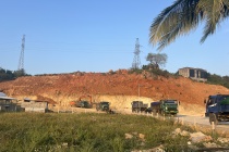 Khánh Hòa: Bắt quả tang khai thác, vận chuyển đất trái phép quy mô lớn tại xã Diên Lạc