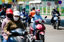 Thời tiết hôm nay 12/4: Nắng nóng gay gắt bao trùm miền Trung, nhiều nơi vượt 40°C