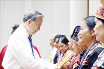 Tổng Bí thư, Chủ tịch nước Tô Lâm gặp mặt người có uy tín tiêu biểu, khẳng định vai trò “cột mốc sống” của văn hóa