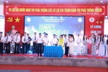 Lễ tri ân và trưởng thành của học sinh lớp 12 Trường THPT Yên Viên đong đầy cảm xúc