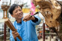 Nghệ nhân nhân dân Huỳnh Sướng - Người hồi sinh làng mộc Kim Bồng hơn 600 năm tuổi