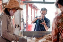 Làng nghề và nông sản Việt tìm động lực mới từ thương mại điện tử