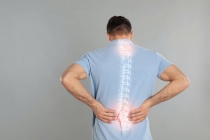 4 biến chứng nguy hiểm của thoái hóa cột sống lâu năm