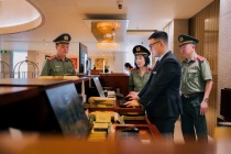 Lan tỏa hiệu quả từ mô hình “Quản lý người nước ngoài 3 nhất” của Công an phường Tây Hồ