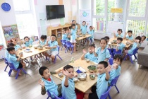 Trước thềm năm học mới, nhiều địa phương kiểm soát chặt chẽ, minh bạch bữa ăn bán trú 