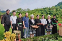 Tuyên Quang: Lãnh đạo xã 'lên sóng' livestream, cú hích cho nông sản vùng cao