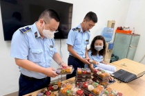 Hà Nội tăng cường kiểm soát thị trường dịp Trung thu 