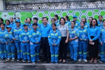 Hà Nội tặng quà, động viên công nhân lao động dịp Quốc khánh 2/9